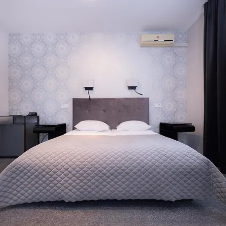 フェリシア ホテル 3*