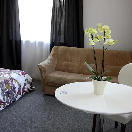 Felicia Otel Riga