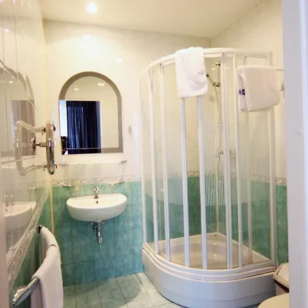 Felicia Otel Riga